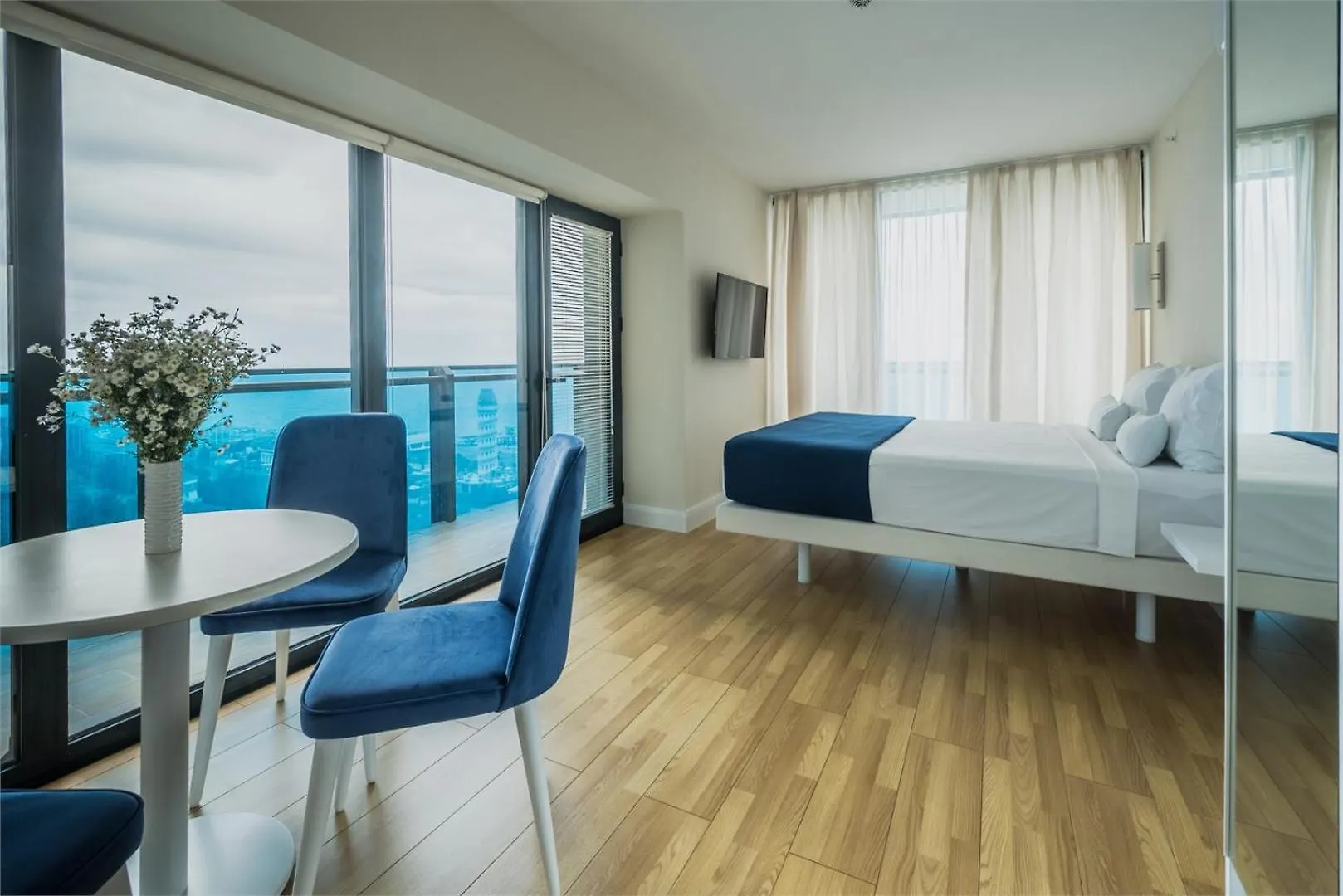 Orbi City Center Suite Batumi Apartament